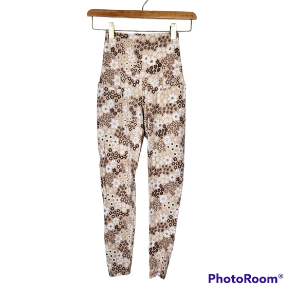 aerie Pants - Offline Aerie Tan White Floral High Rise 7/8 Leggings Sz S